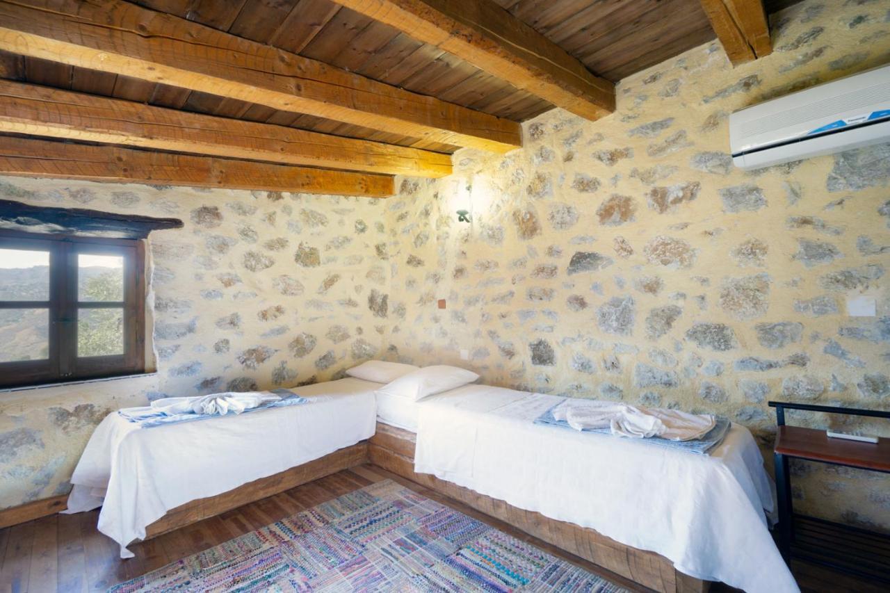 Villa Talos 팔라이오코라 외부 사진
