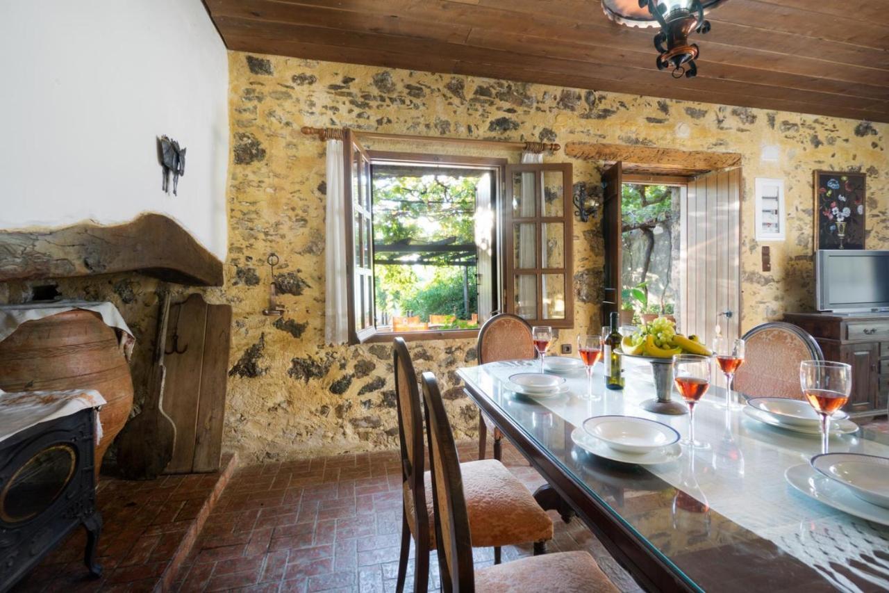 Villa Talos 팔라이오코라 외부 사진